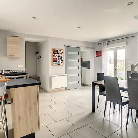 بيت للعطل Maison Piscine Proche La Rochelle *
